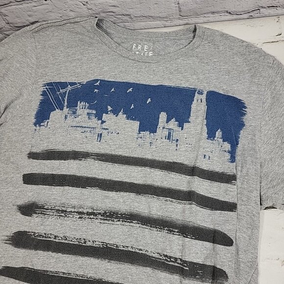 Lot Of 5 Mens T Shirts XL Assorted Graphic Tees Bundle - Picture 7 of 11